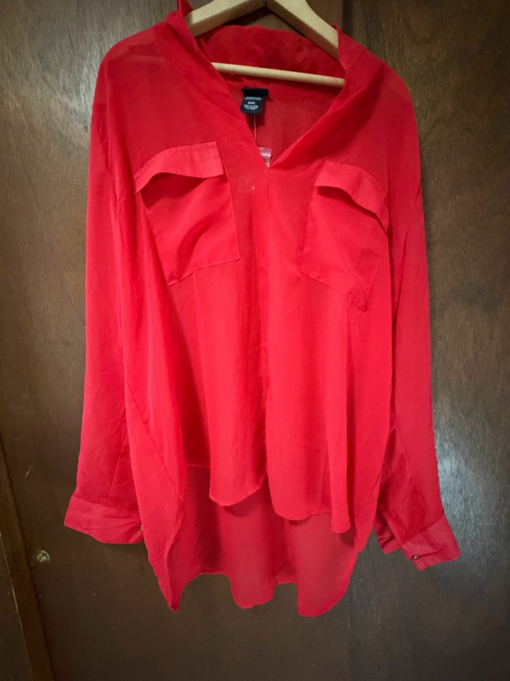 ALLOY Women's Vibrant Red Button-Front Shirt with Flap Pockets